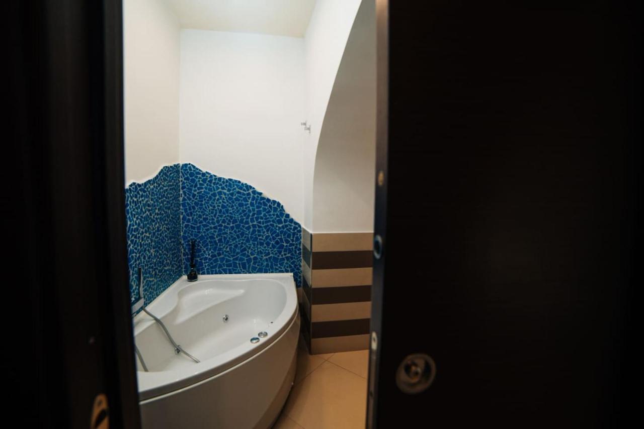 Domus Gisulfo Apartman Salerno Kültér fotó